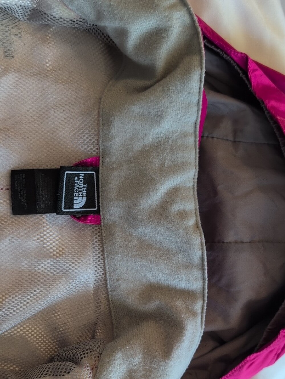 The North Face Girl's Hooded Rain Jacket - Picture 9 of 14